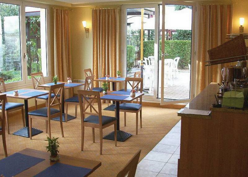 Citadines Geneve Ferney Voltaire Aparthotel Restaurant bilde